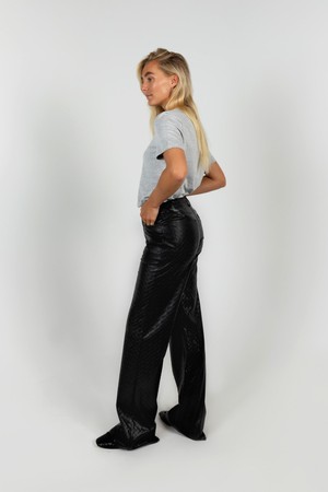 THE IRIS TROUSERS from THE LAUNCH