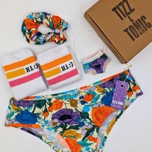 Paradise 4-Piece Gift Box Set from TIZZ & TONIC