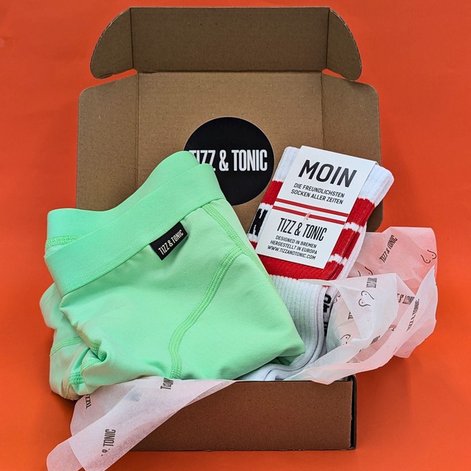 Melon Boxer & MOIN Sock Gift Box Set from TIZZ & TONIC