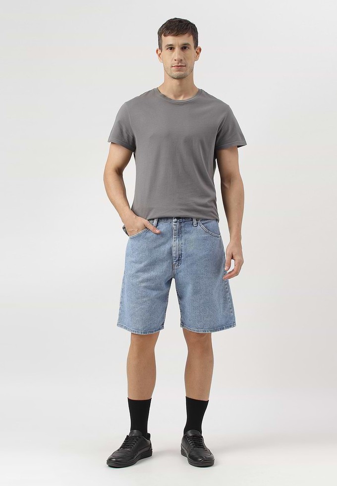 Re.Street Rebel | Bermudashorts mit hohem Bund in Hellindigoblau from Un Denim