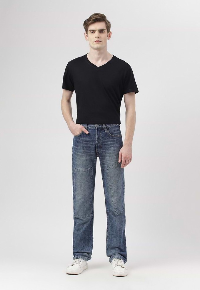 UnWaste Pledge | Gerade Jeans mit mittelhohem Bund in dunklem Indigoblau from Un Denim