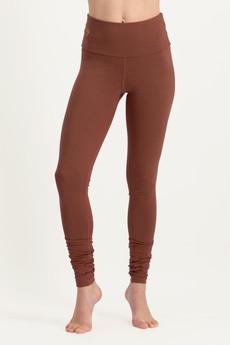 Satya Yoga Leggings – Mocca via Urban Goddess