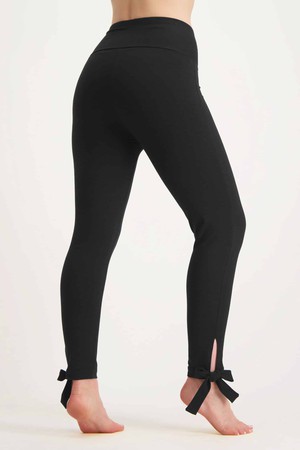 Svaha Yoga Broek  – Urban Black from Urban Goddess