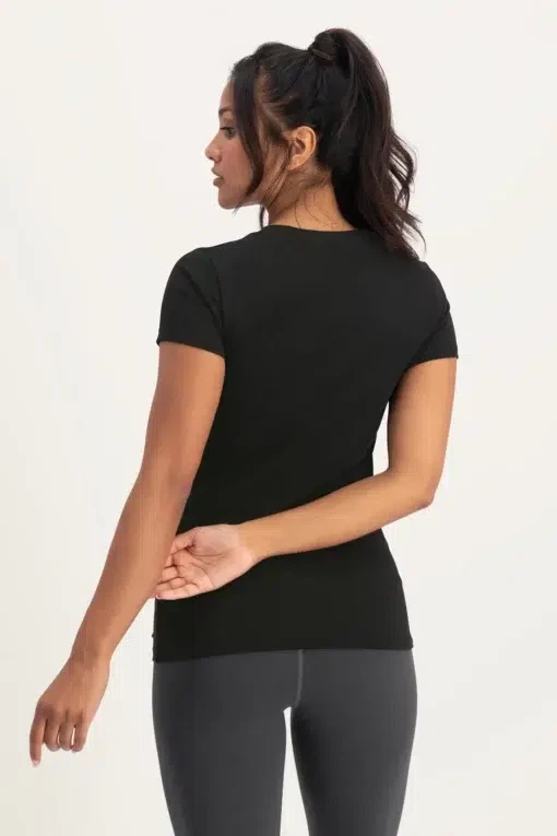 Om Core Yoga Top – Onyx black from Urban Goddess