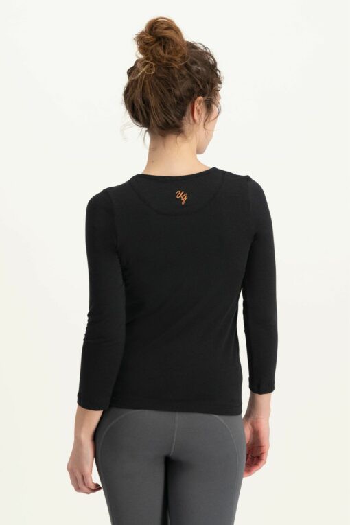 Zora Longsleeve Yoga-Top – Urban Black from Urban Goddess