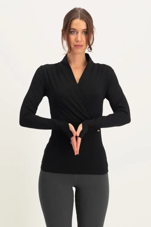 Ishtar Longsleeve Yoga Top – Onyx Black from Urban Goddess