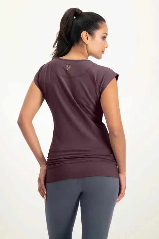 Asana Yoga Tee – Berry from Urban Goddess