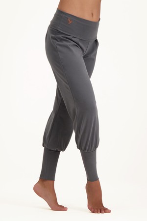 Devi Yoga Broek – Charcoal from Urban Goddess