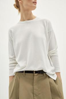 The Organic Cotton Long Sleeve T-shirt - Milk White via Urbankissed