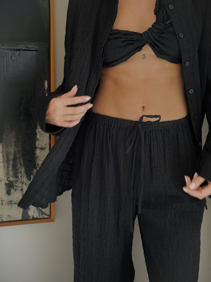 Josephine Relaxed Pant in Black from Urbankissed