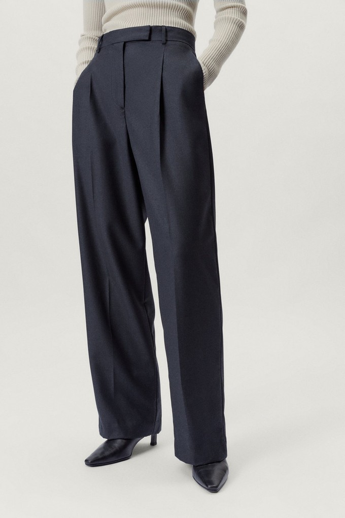 The Wool Tailored Pants With Pinces - Anthracite Grey from Urbankissed