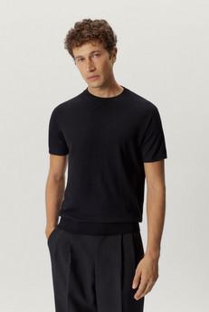 The Ultrasoft Wool T-shirt - Black via Urbankissed