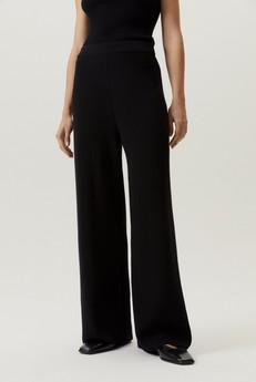 The Organic Cotton Wide-leg Pants - Black via Urbankissed