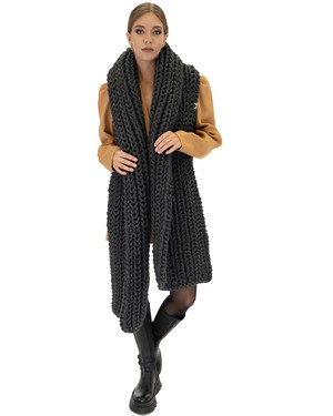 Ribbed Chunky Scarf - Dark Grey from Urbankissed