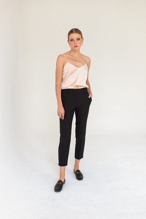 Cigarette Pants Black from Urbankissed