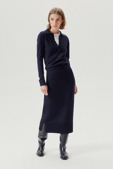 The Merino Wool Pencil Skirt - Oxford Blue via Urbankissed