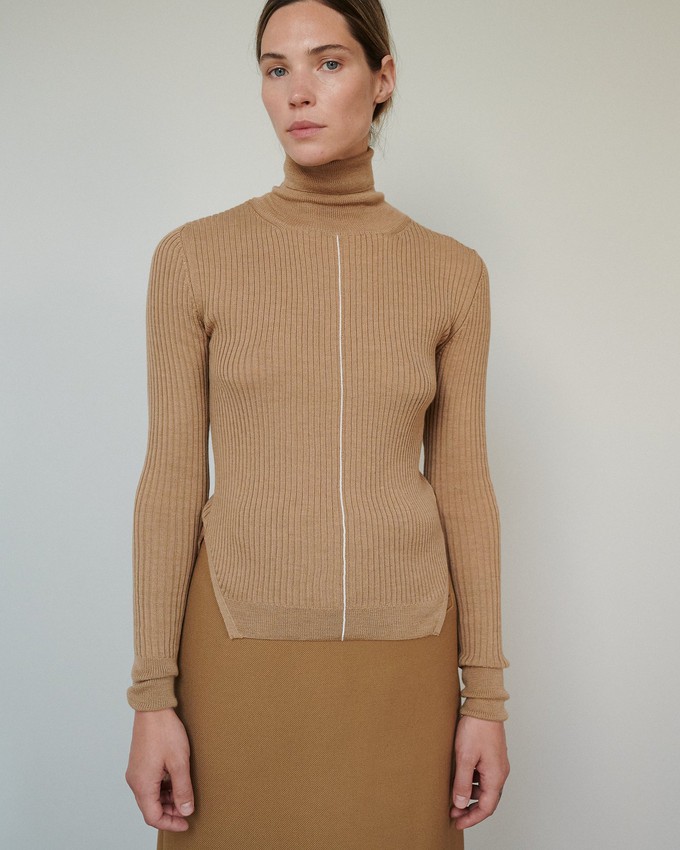 Austėja: Nutmeg Merino Wool Turtleneck from Urbankissed