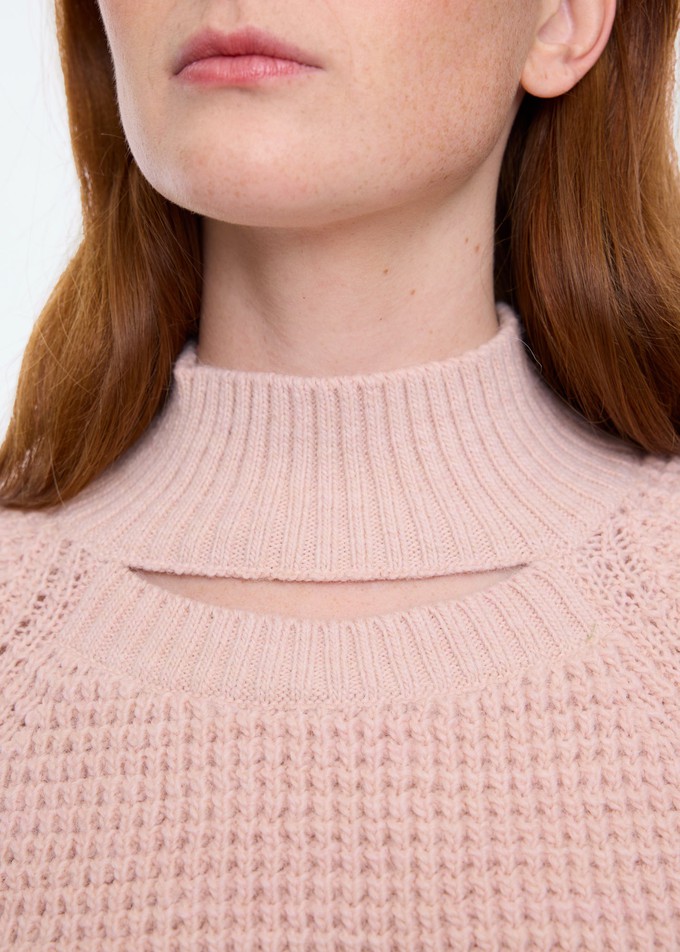 Cut-out knitted sweater from Vanilia