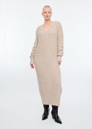 V-neck wool maxi dress from Vanilia