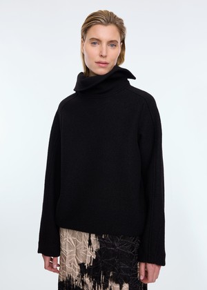 Curl wool oversized sweat from Vanilia