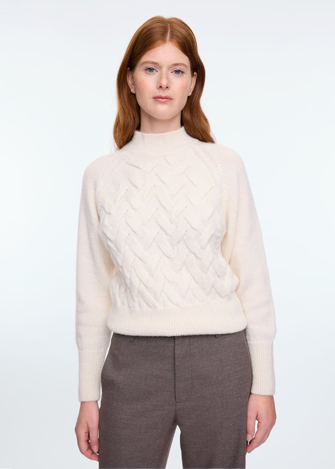 Knitted cable sweater from Vanilia