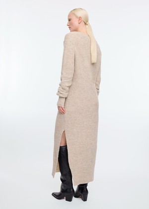 V-neck wool maxi dress from Vanilia