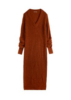 V-neck wool maxi dress via Vanilia