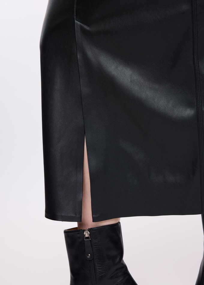 Faux leather skirt from Vanilia