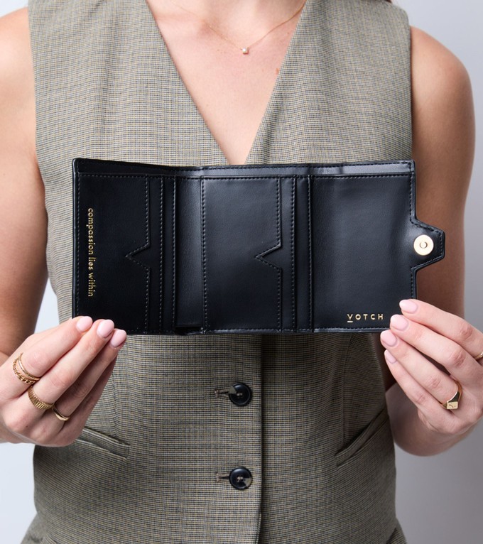 Clemmie Vegan Bio-Based Bamboo Trifold purse in black from Votch