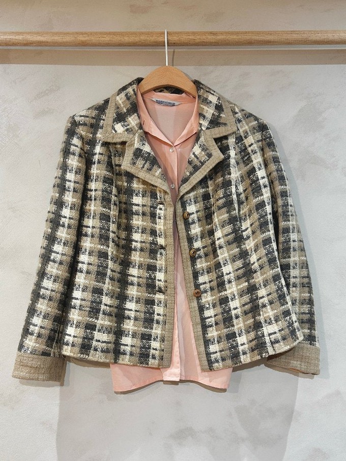 Vintage Blazer Chanel Naturel from WANDERWOOD