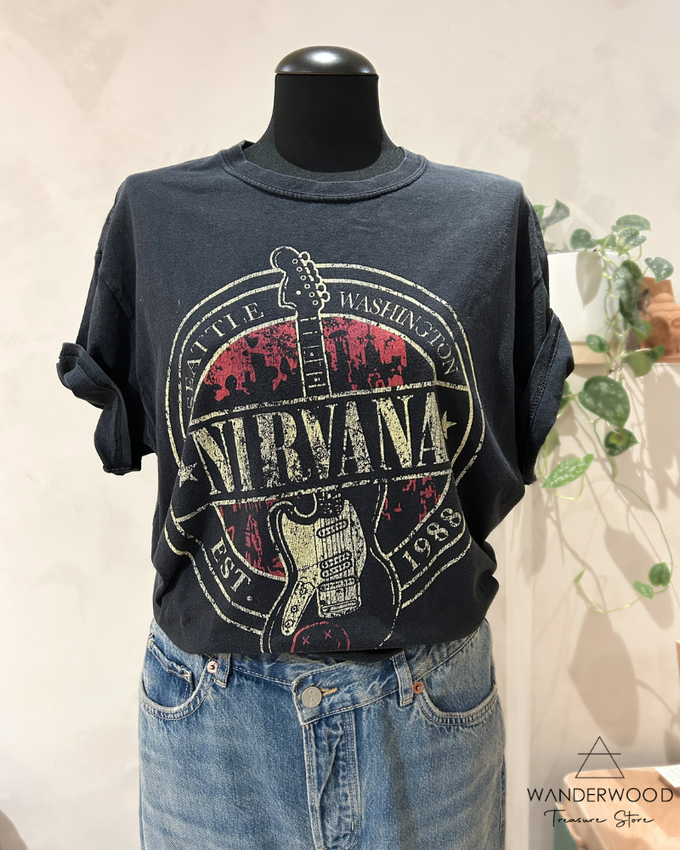 Vintage Nirvana Rock T-shirt Black from WANDERWOOD