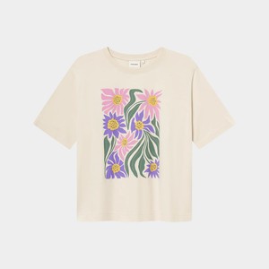 T-shirt Vadstena Daisy Block Oat from WANDERWOOD