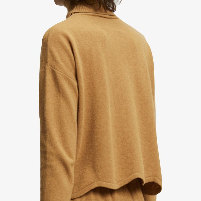 Sweater Jesse | Rita Row | Camel from WhatTheF