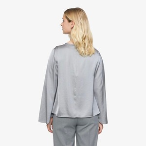 Recycled Satijnen Blouse Abia | Soft Rebels | Grijs from WhatTheF