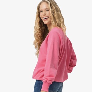 Sweater Stevie | Elements of Freedom | Roze from WhatTheF