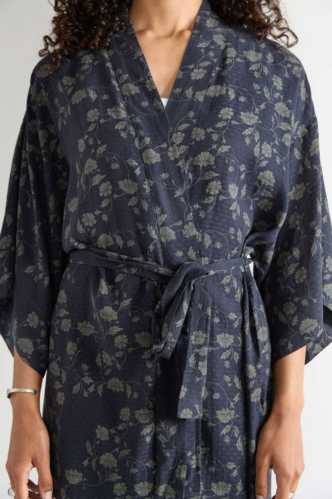 midnight Better-Than-Silk Kimono from Yahmo