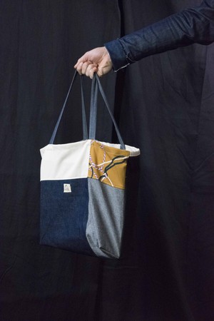 ONE OF A KIND TOTE BAG NO.2 from ZWAAN