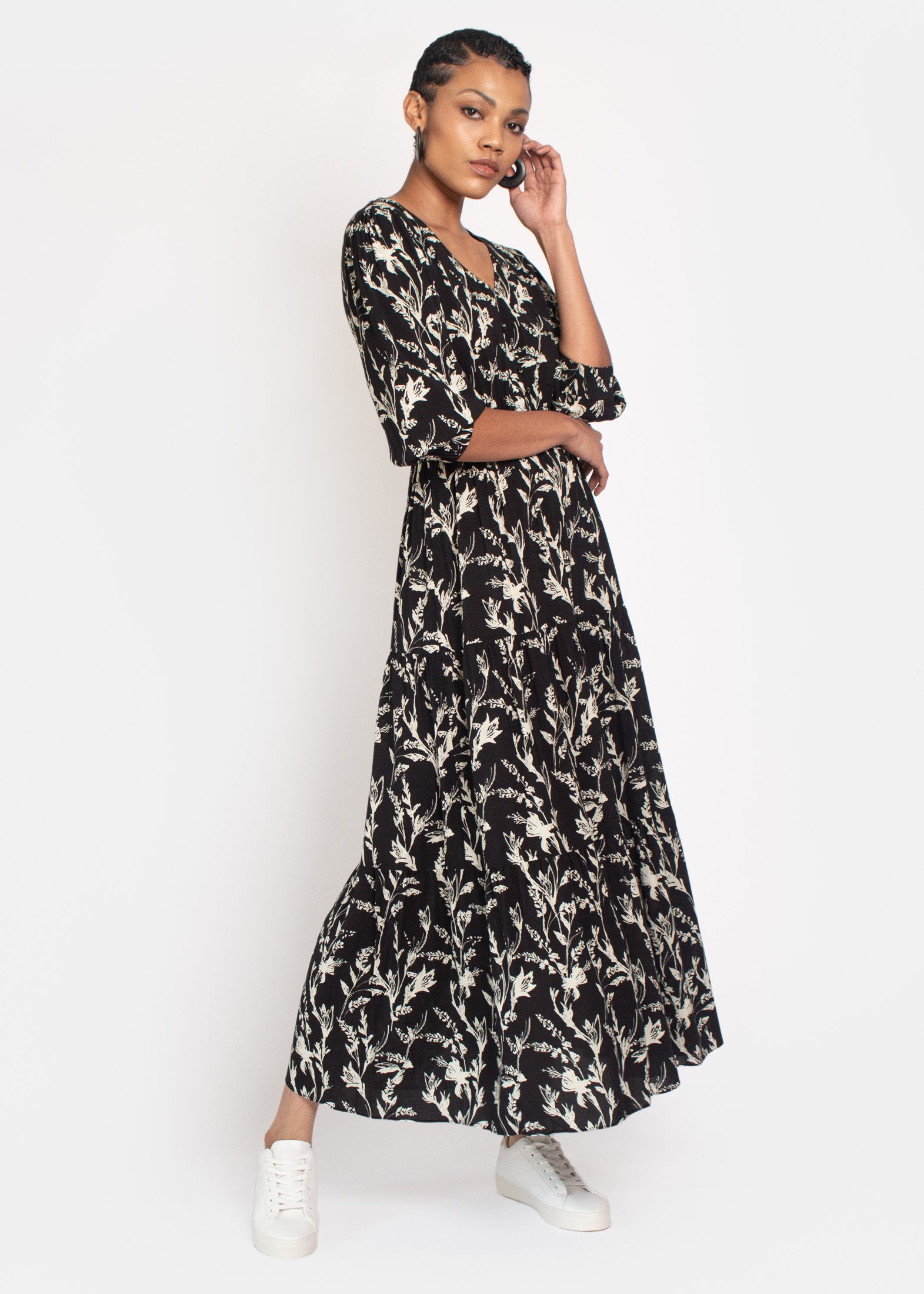 Project Cece Kalmia Tiered Maxi dress in Black and white sketch floral